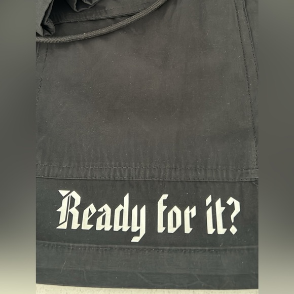 New Reputation inspired jacket size medium - Picture 4 of 8